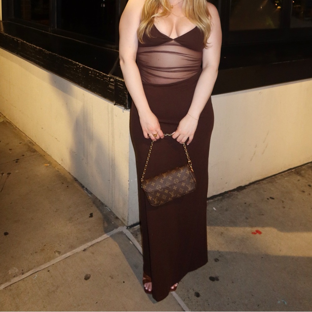 WHITE FOX CALL ME UP MAXI CHOCOLATE DRESS XL